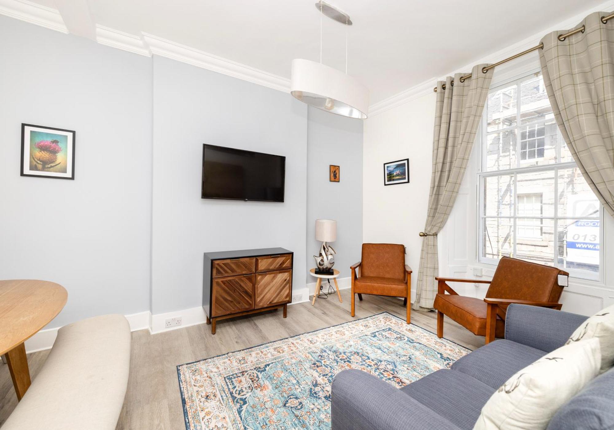 Charming 2bedroom On Thistle Street Apartment EDI