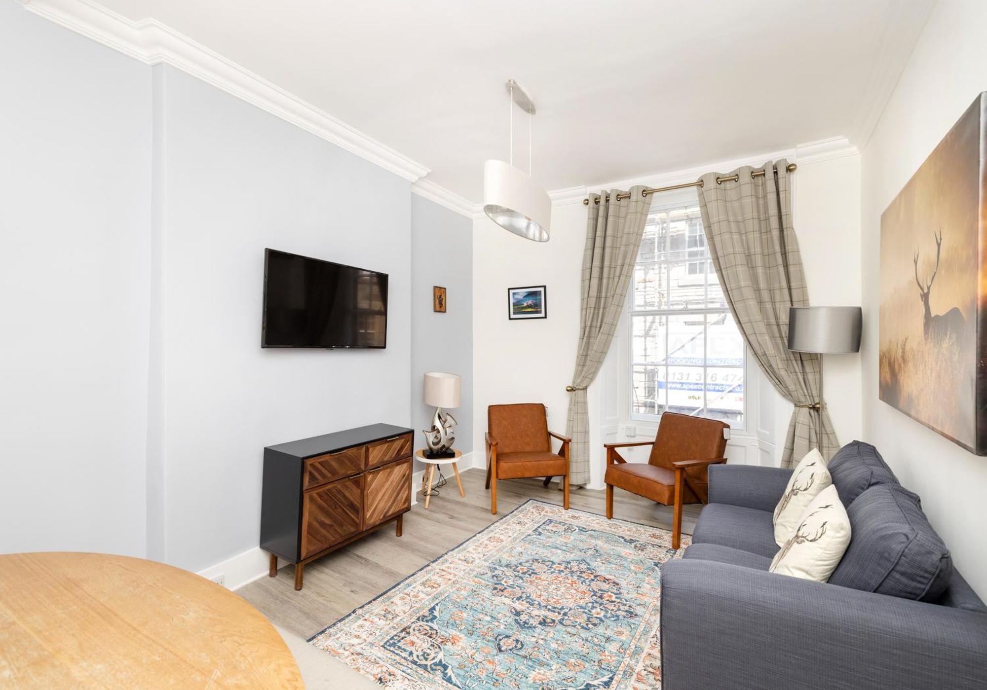 Charming 2bedroom On Thistle Street Apartment